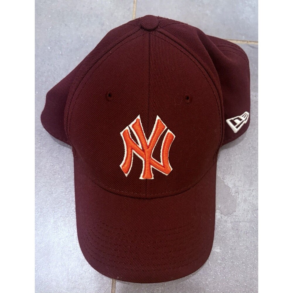 Virginia Tech New York Yankees Red Maroon Fitted Hat Size Medium Large NEW ERA